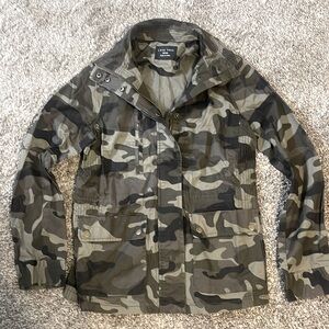 Camo zip up